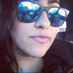 Meet your Posher, Marmar